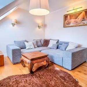 Modernes Mit Parkplatz - Klimaanlage -netflix Apartment