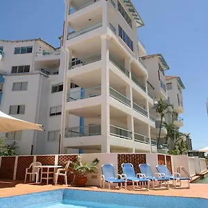 https://paros-on-the-beach.queenslandhotels.net